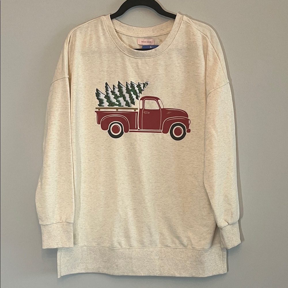 Teddi Rose NWT Women’s Cream Sweatshirt with Red Truck and Christmas Tree Size L
